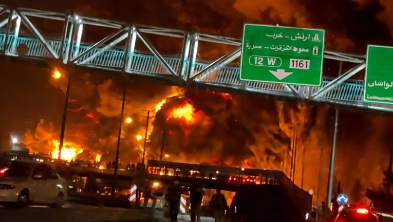 WHO: U Iranu pada kiša pomiješana s naftom nakon napada na naftna postrojenja